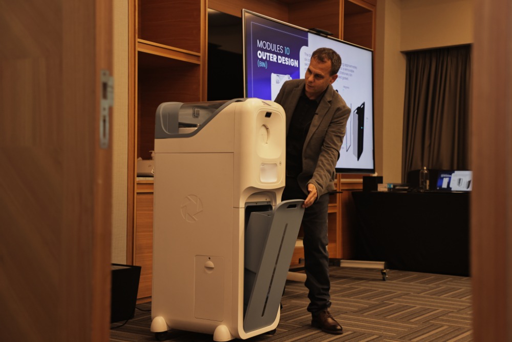 Floor-Standing Disposable Glove Machine